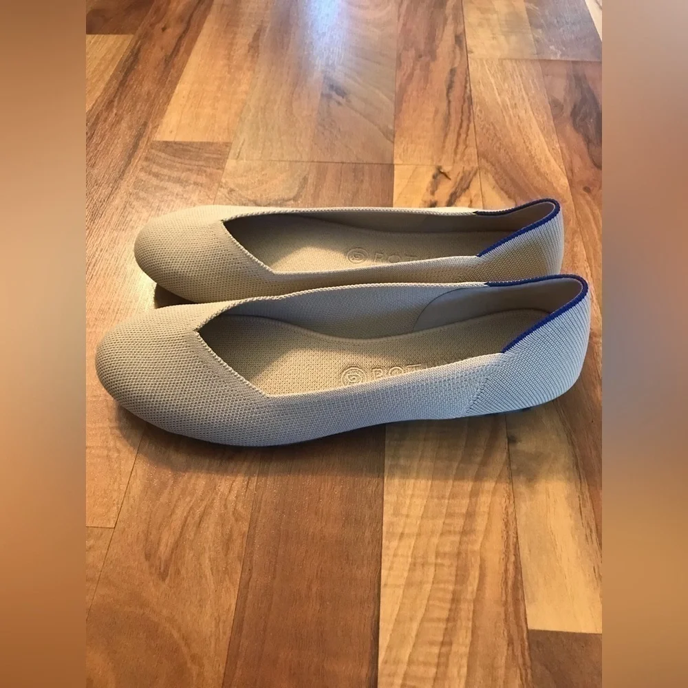 Rothys Womens Rounded Toe V Shaped Vamp Washable Slip On Ballet Flats Size 10